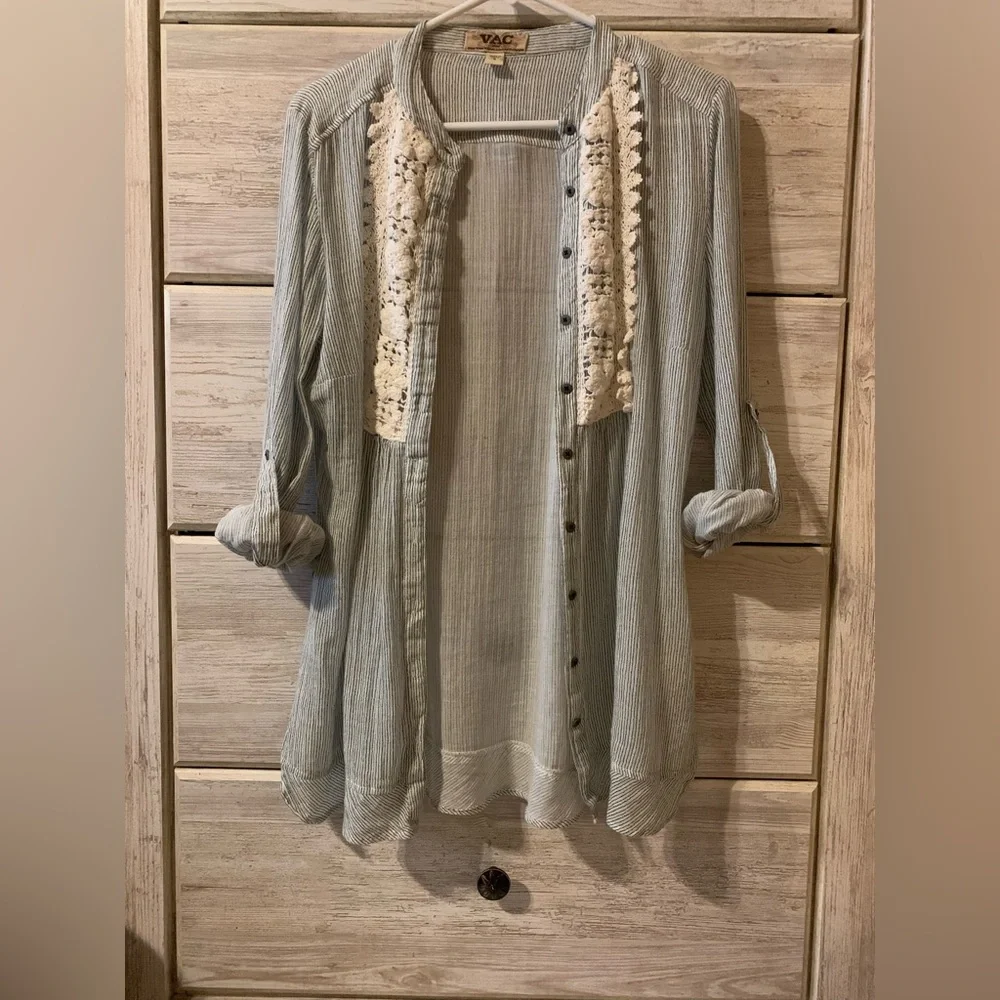 Nine West Button Down - Picture 3 of 4